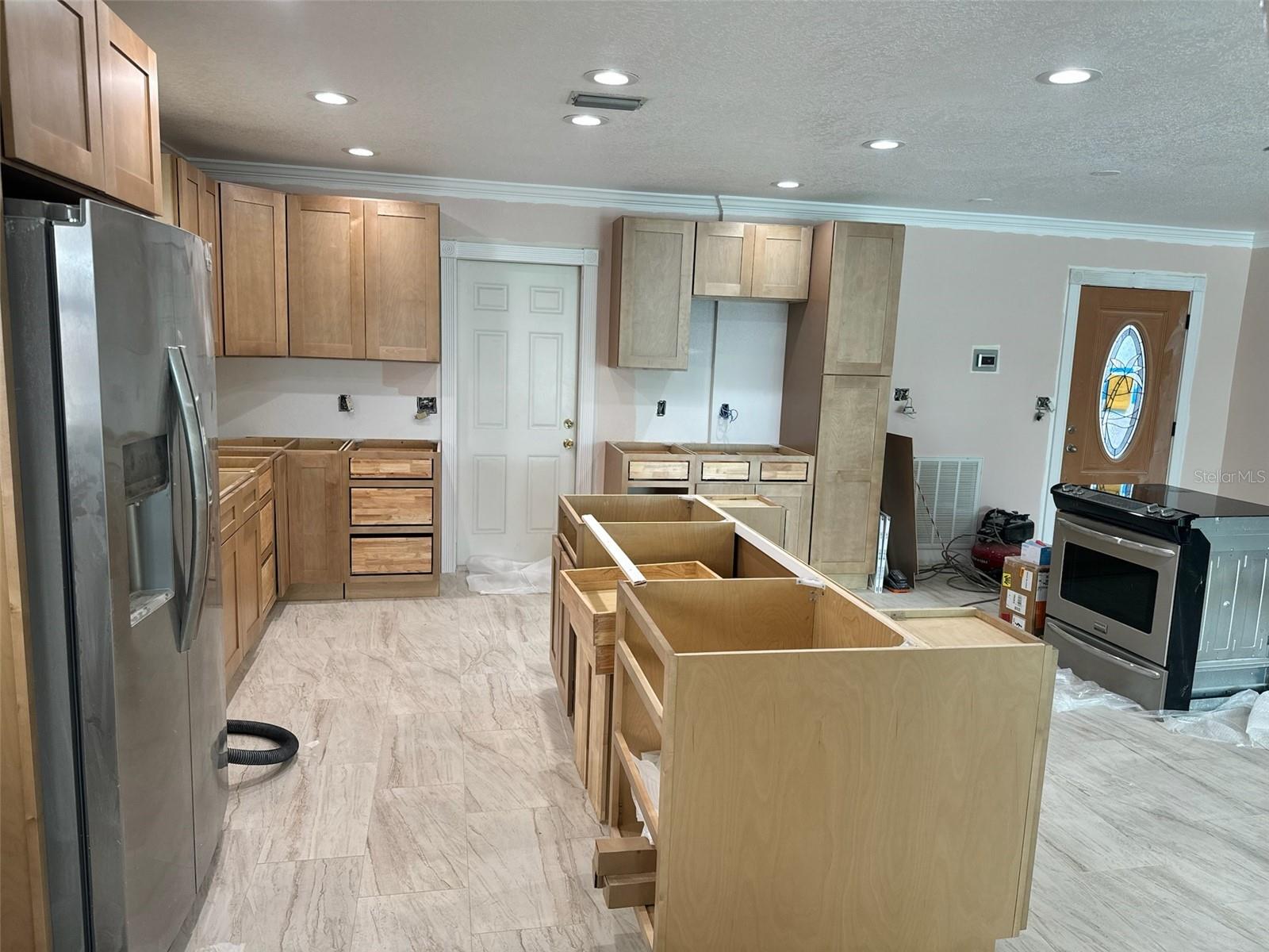 538 CRYSTAL DRIVE