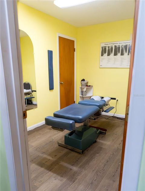 Tiny photo for 915 E Alfred Street, Tavares, FL 32778 (MLS # G5103987)