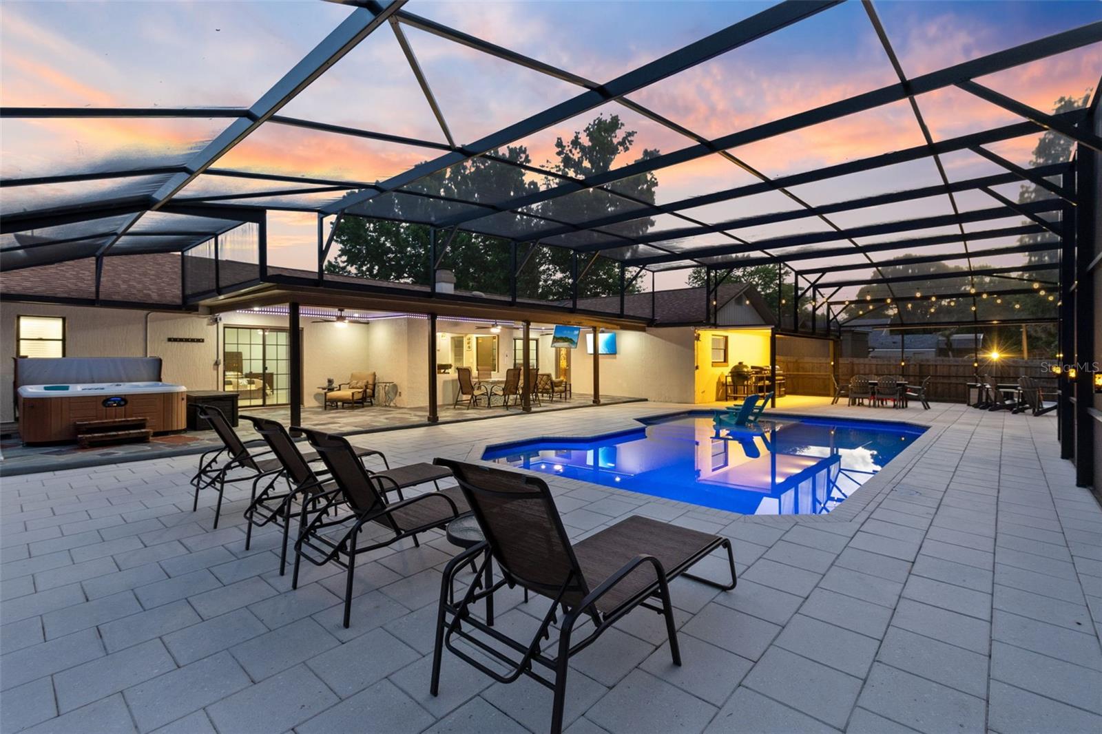 SWEETWATER OAKS SEC 08 - Residential