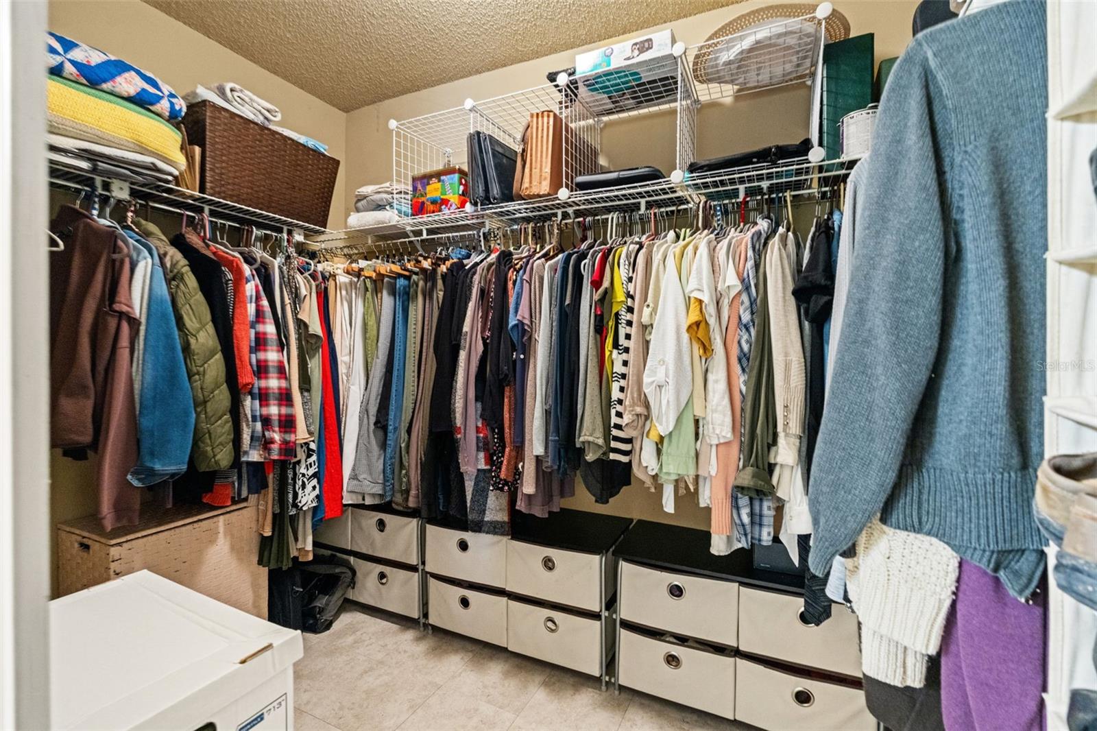 TAMPA PALMS 2C UNIT 1 - Residential