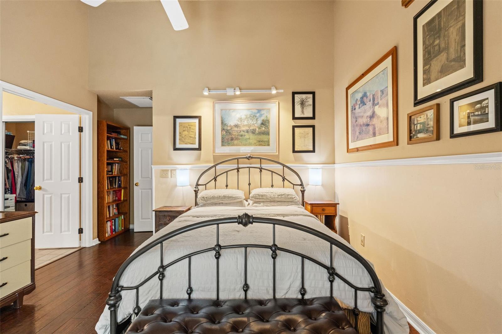 TAMPA PALMS 2C UNIT 1 - Residential