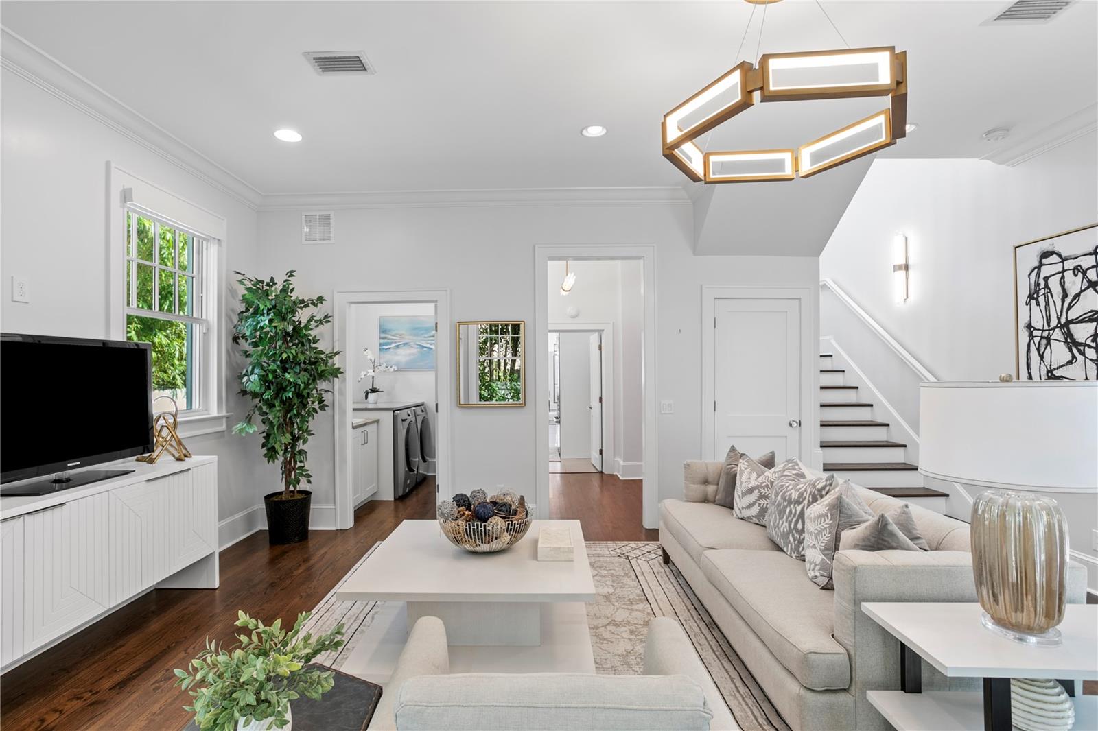 HYDE PARK WEST - Residential