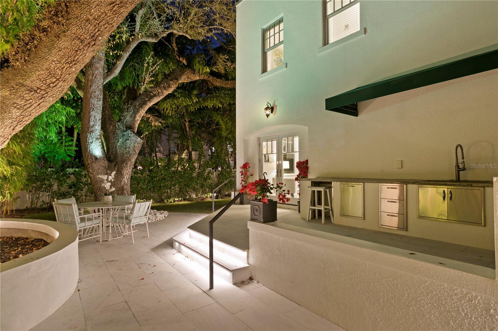 HYDE PARK WEST - Residential