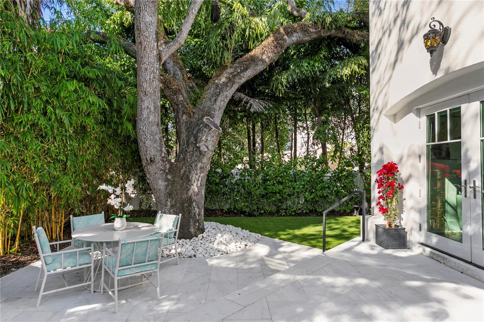 HYDE PARK WEST - Residential
