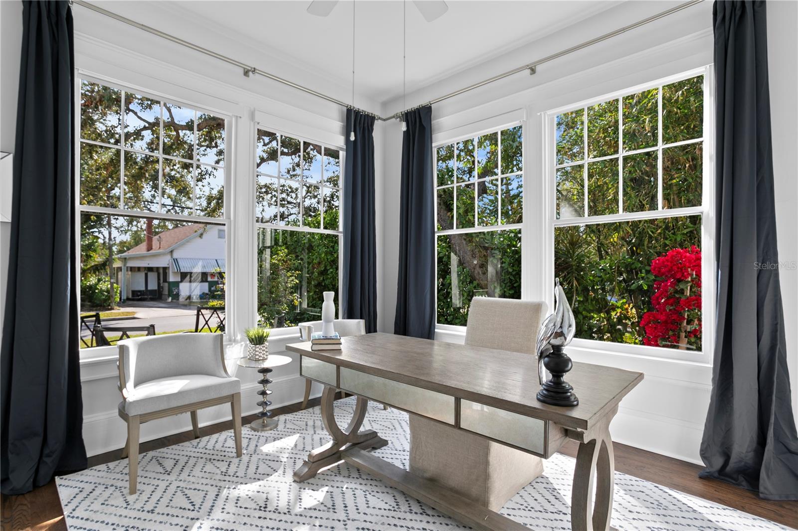 HYDE PARK WEST - Residential