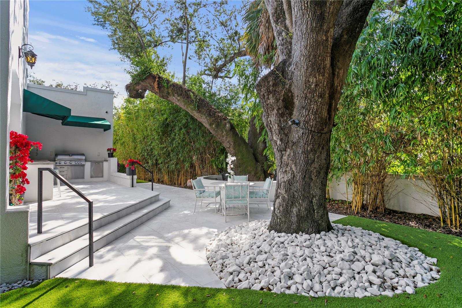 HYDE PARK WEST - Residential