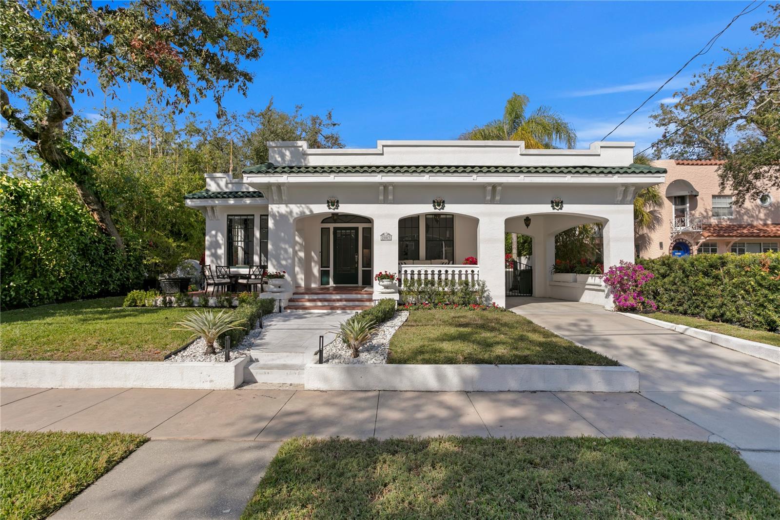 HYDE PARK WEST - Residential