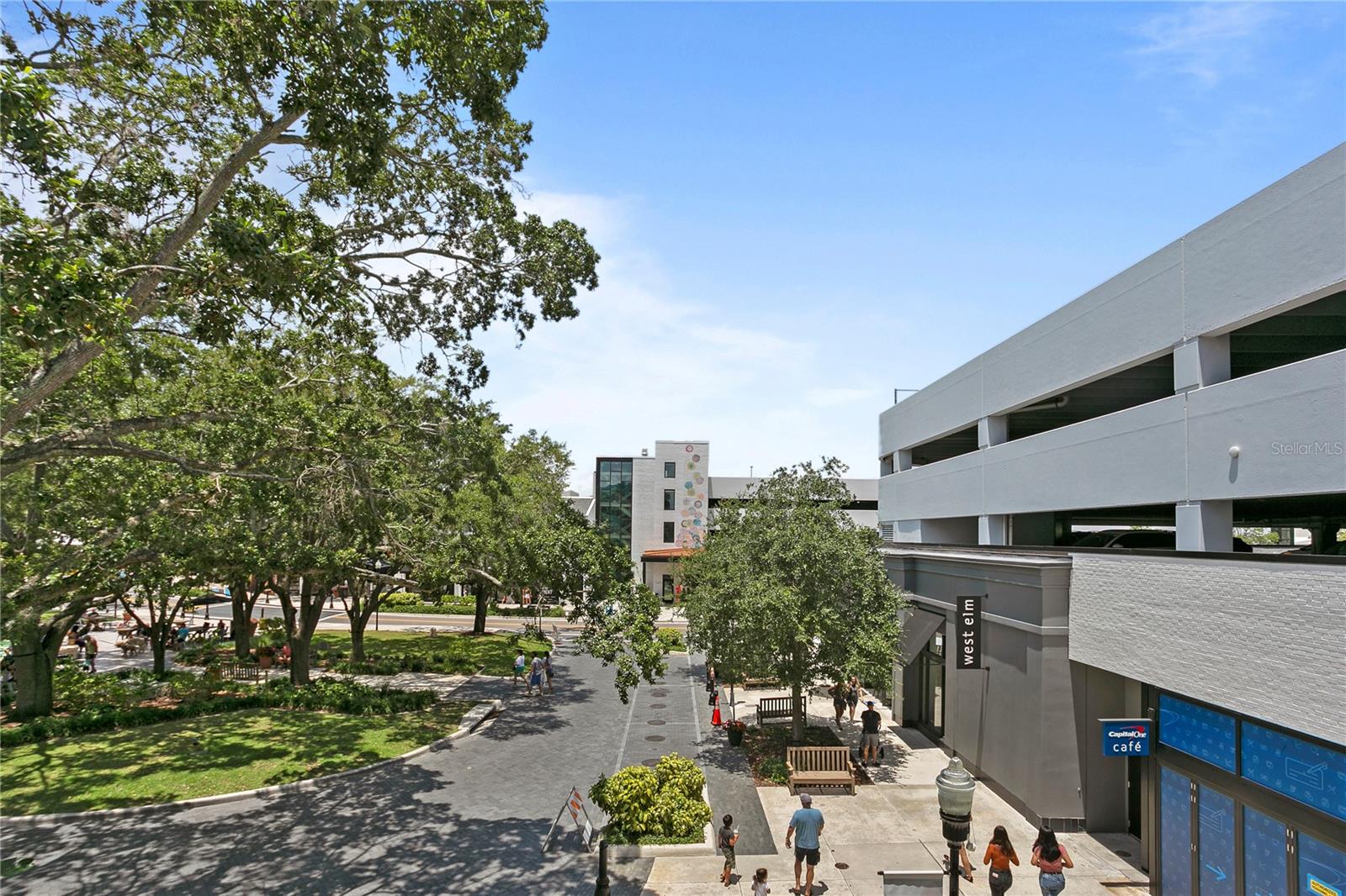 HYDE PARK WEST - Residential