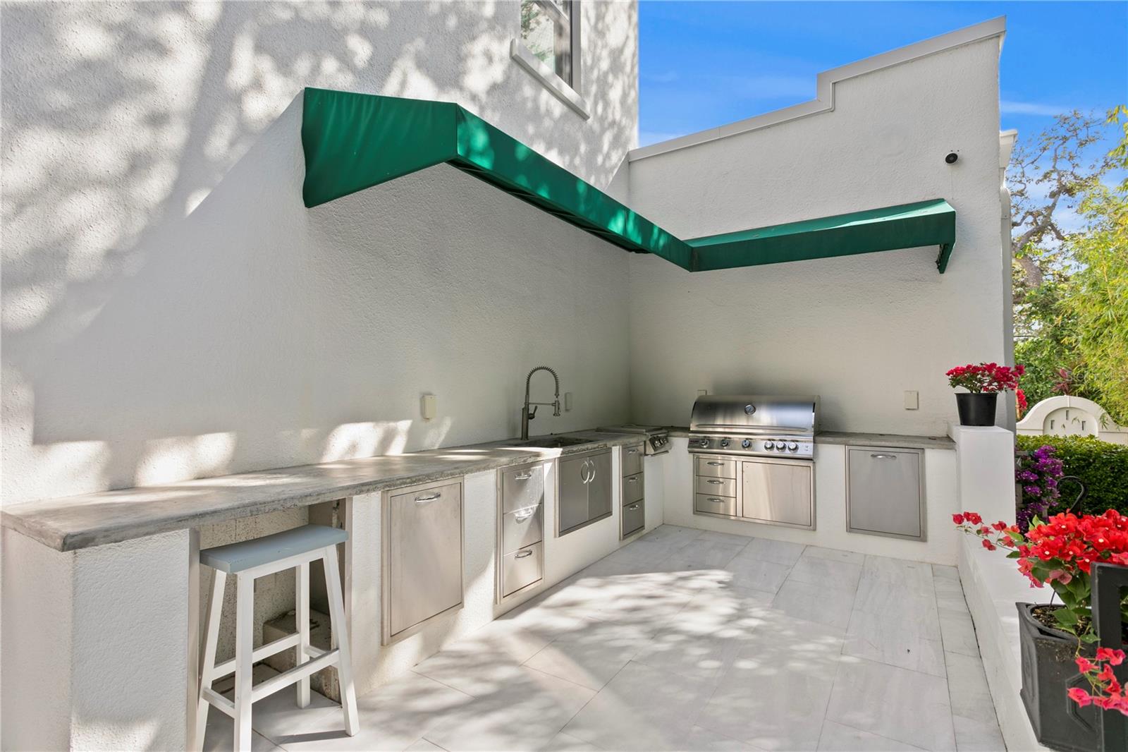 HYDE PARK WEST - Residential