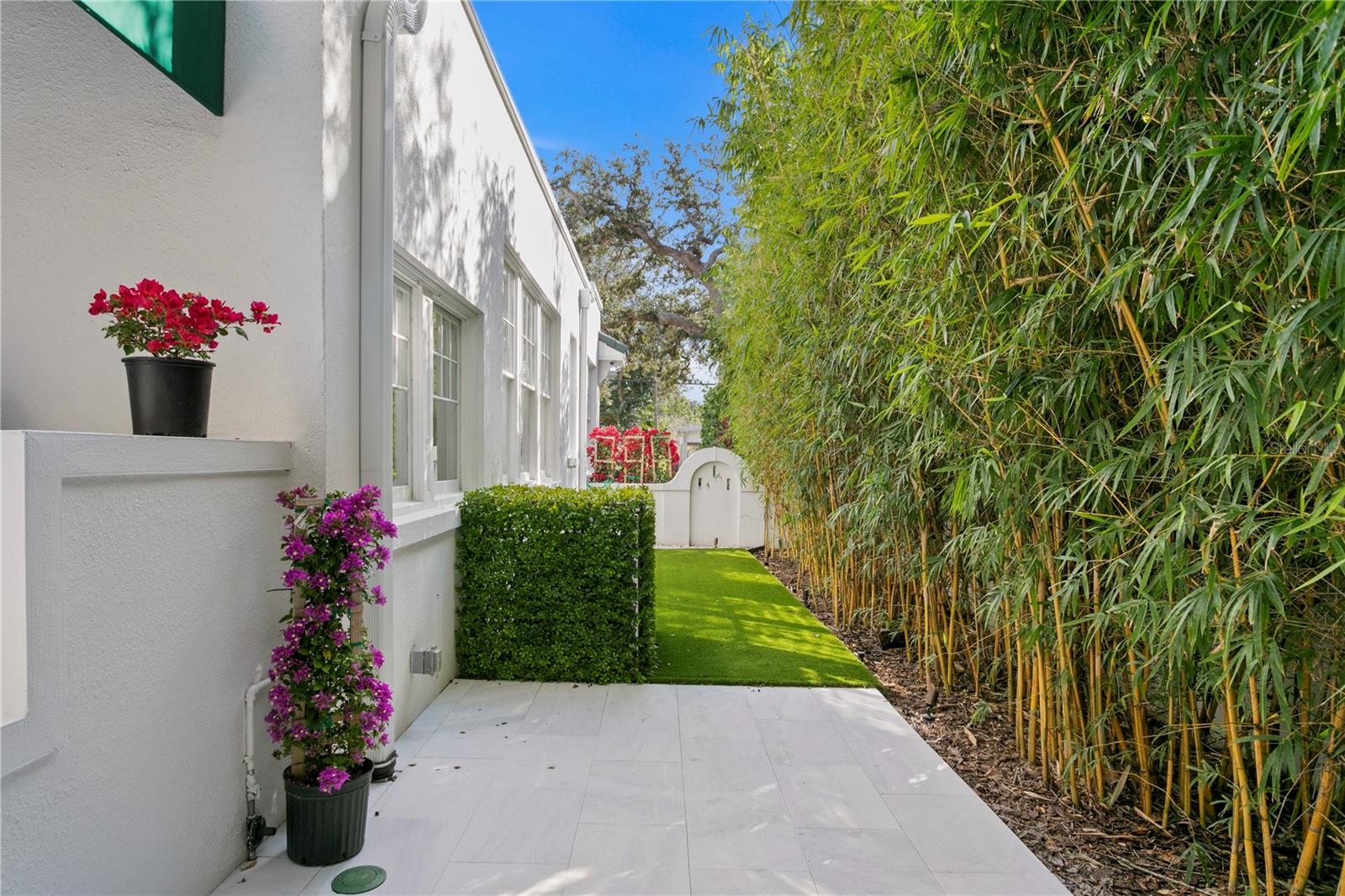 HYDE PARK WEST - Residential