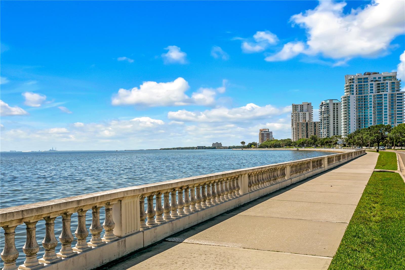 HYDE PARK WEST - Residential