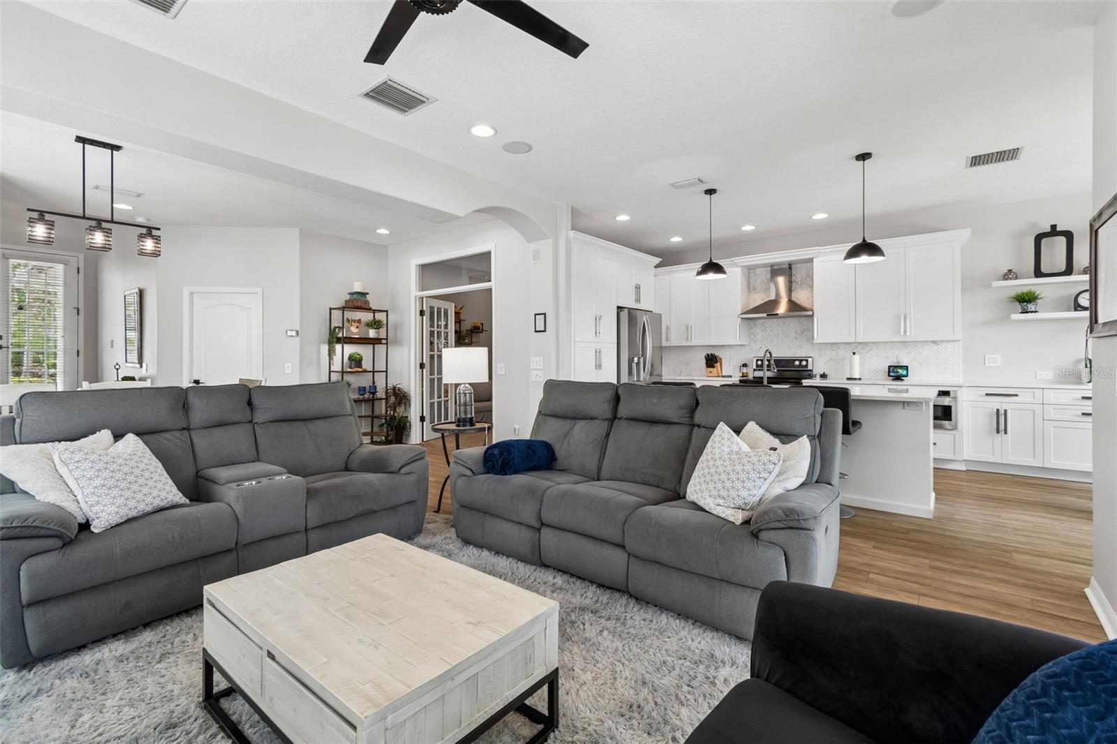 WATERCHASE - Residential