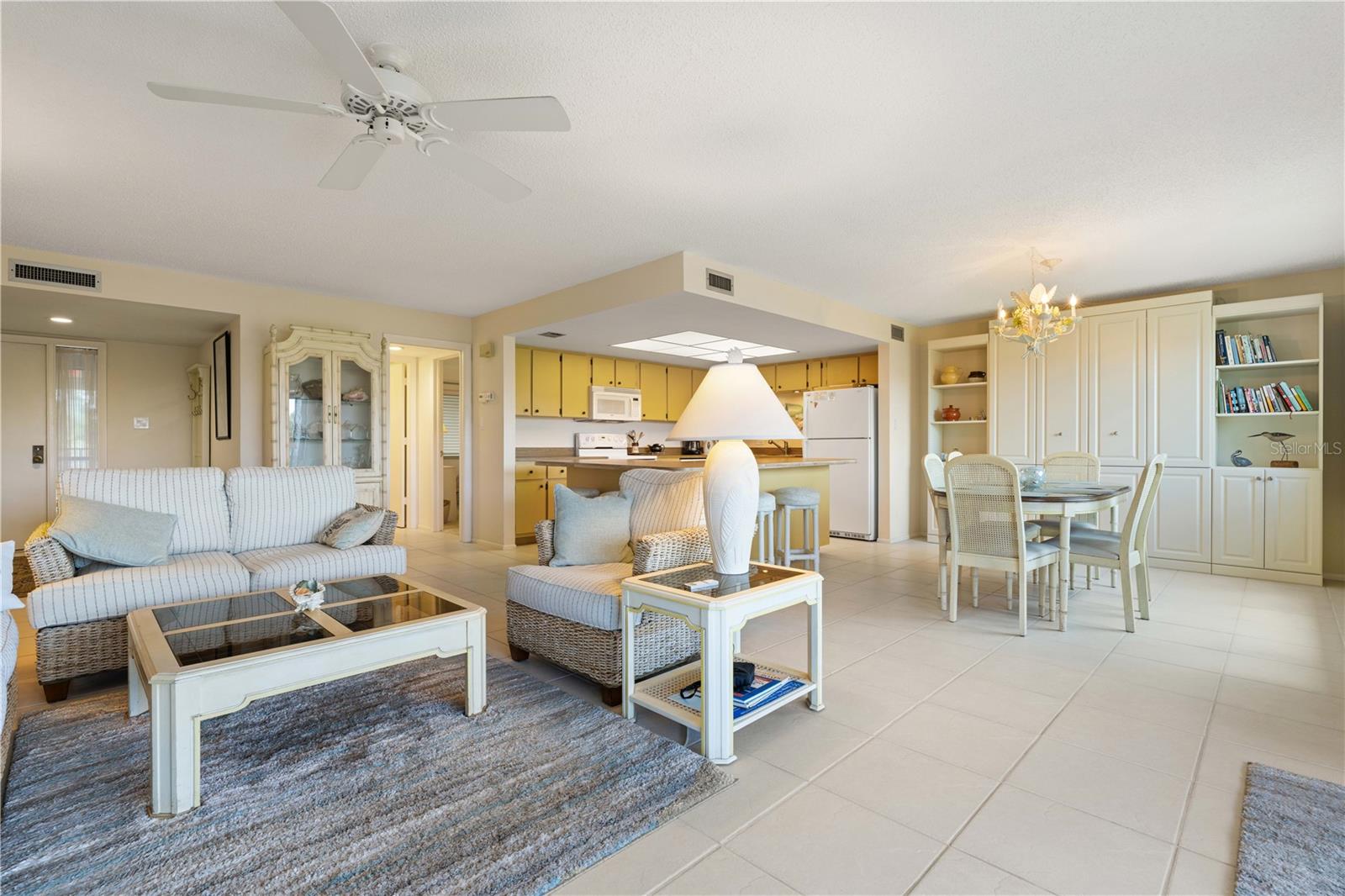 COMMODORE CLUB CONDO - Residential