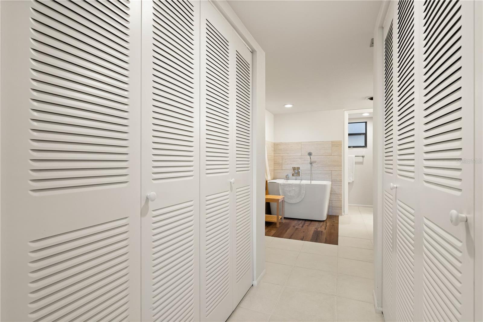 COMMODORE CLUB CONDO - Residential