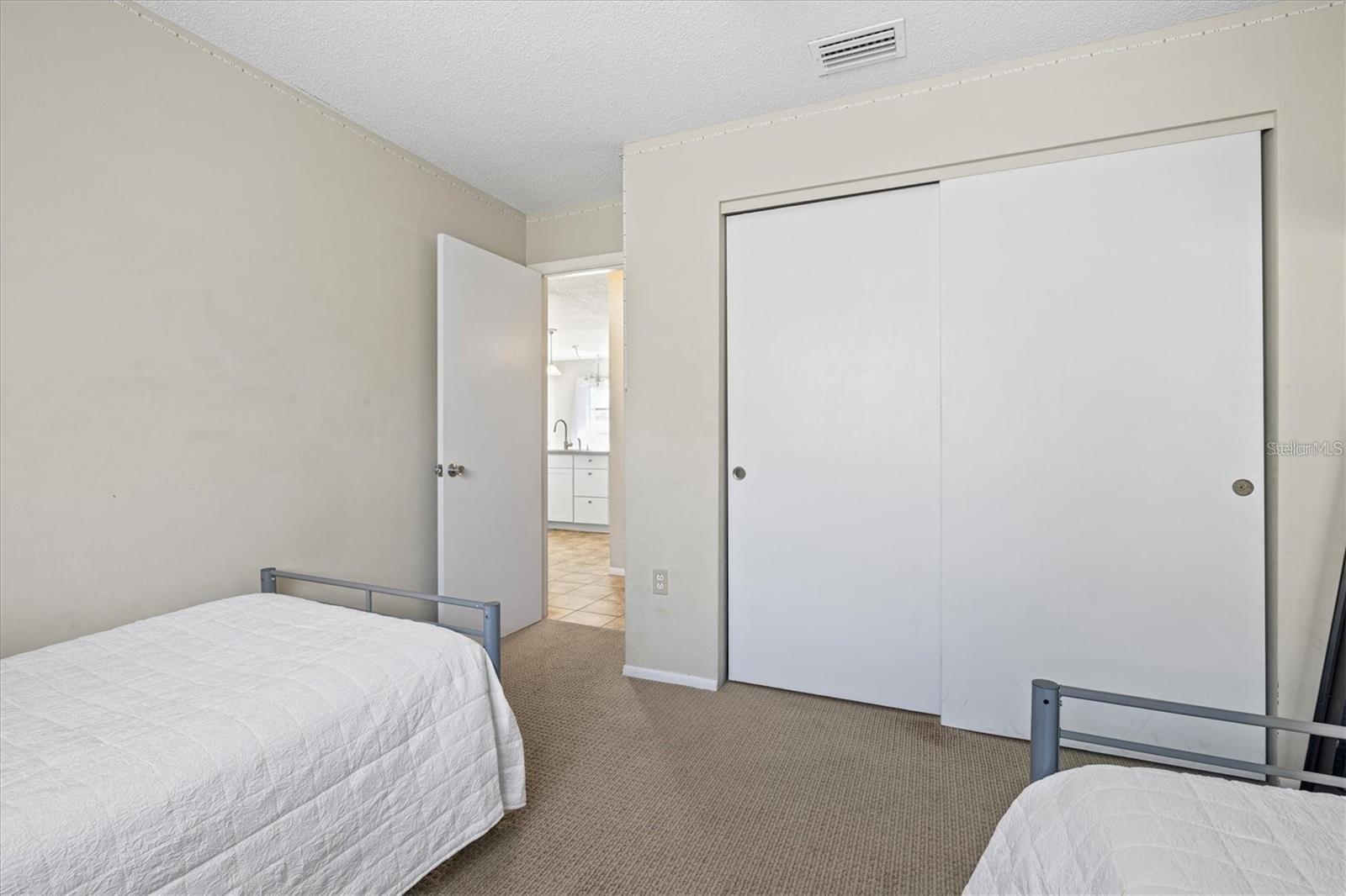 PHILLIPPI GARDENS - Residential Income