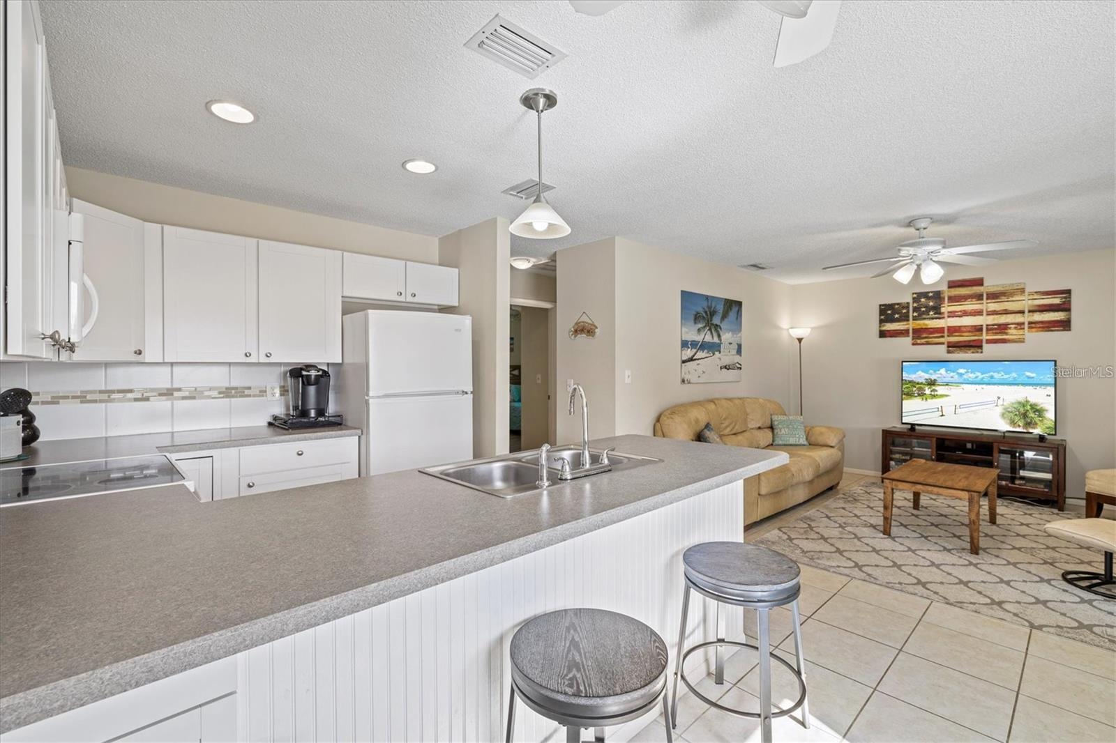 PHILLIPPI GARDENS - Residential Income