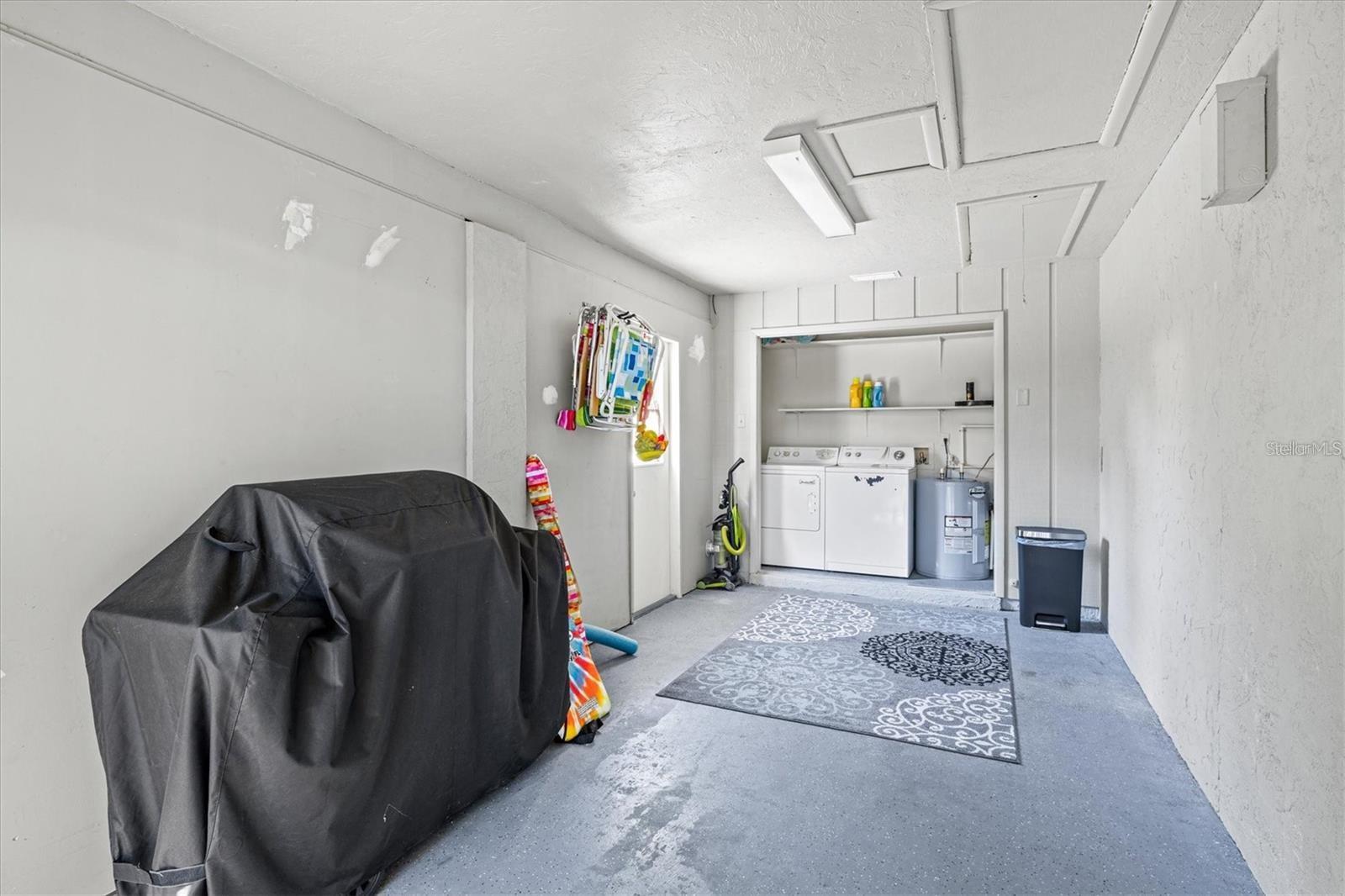 PHILLIPPI GARDENS - Residential Income