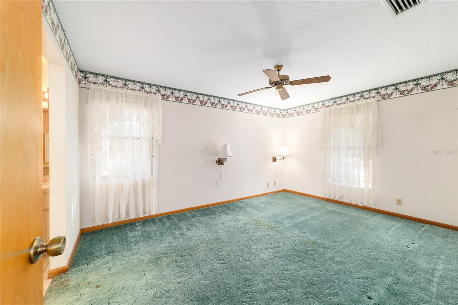 WOODS & MEADOWS ESTATE - Residential