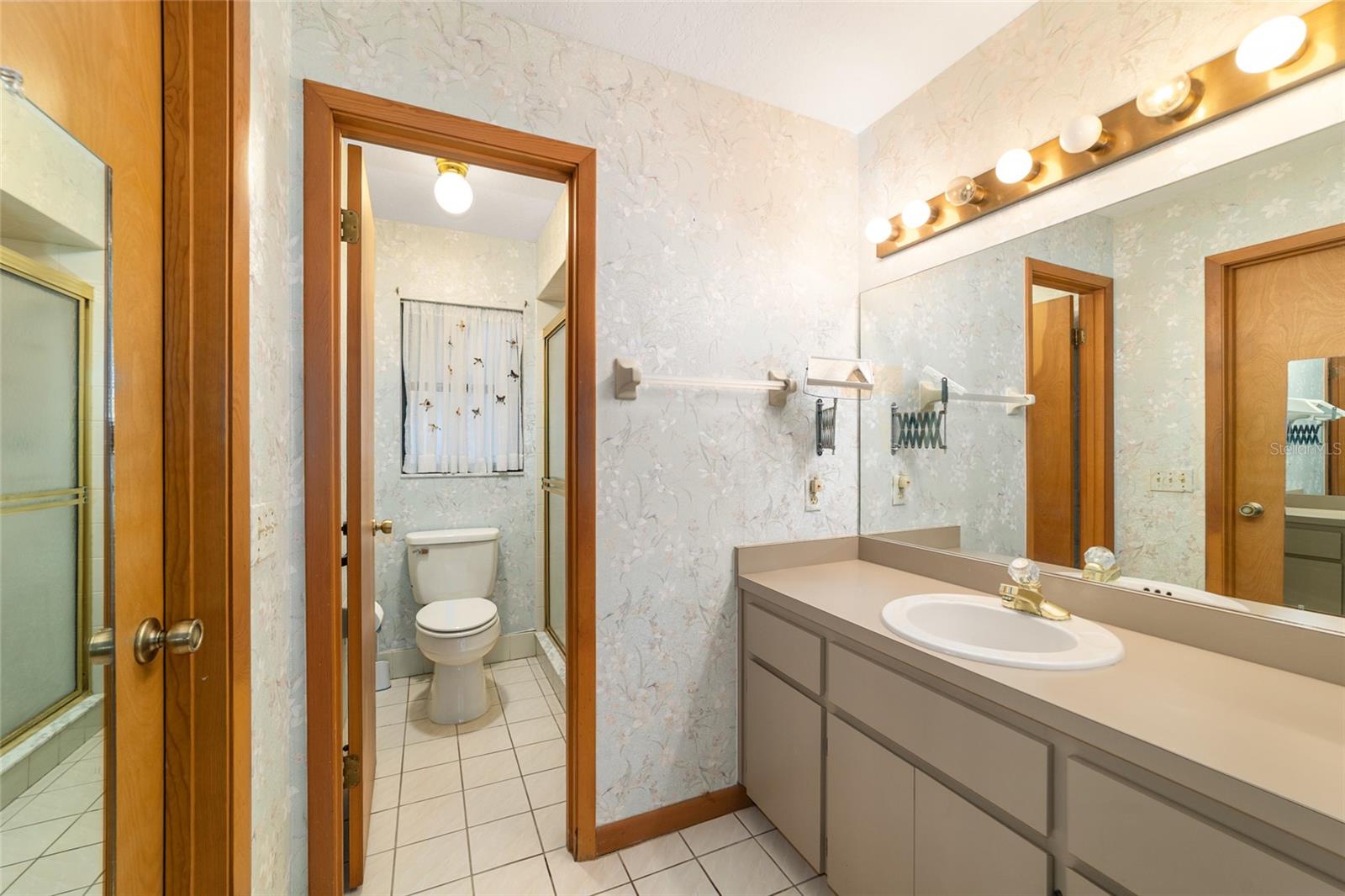 WOODS & MEADOWS ESTATE - Residential