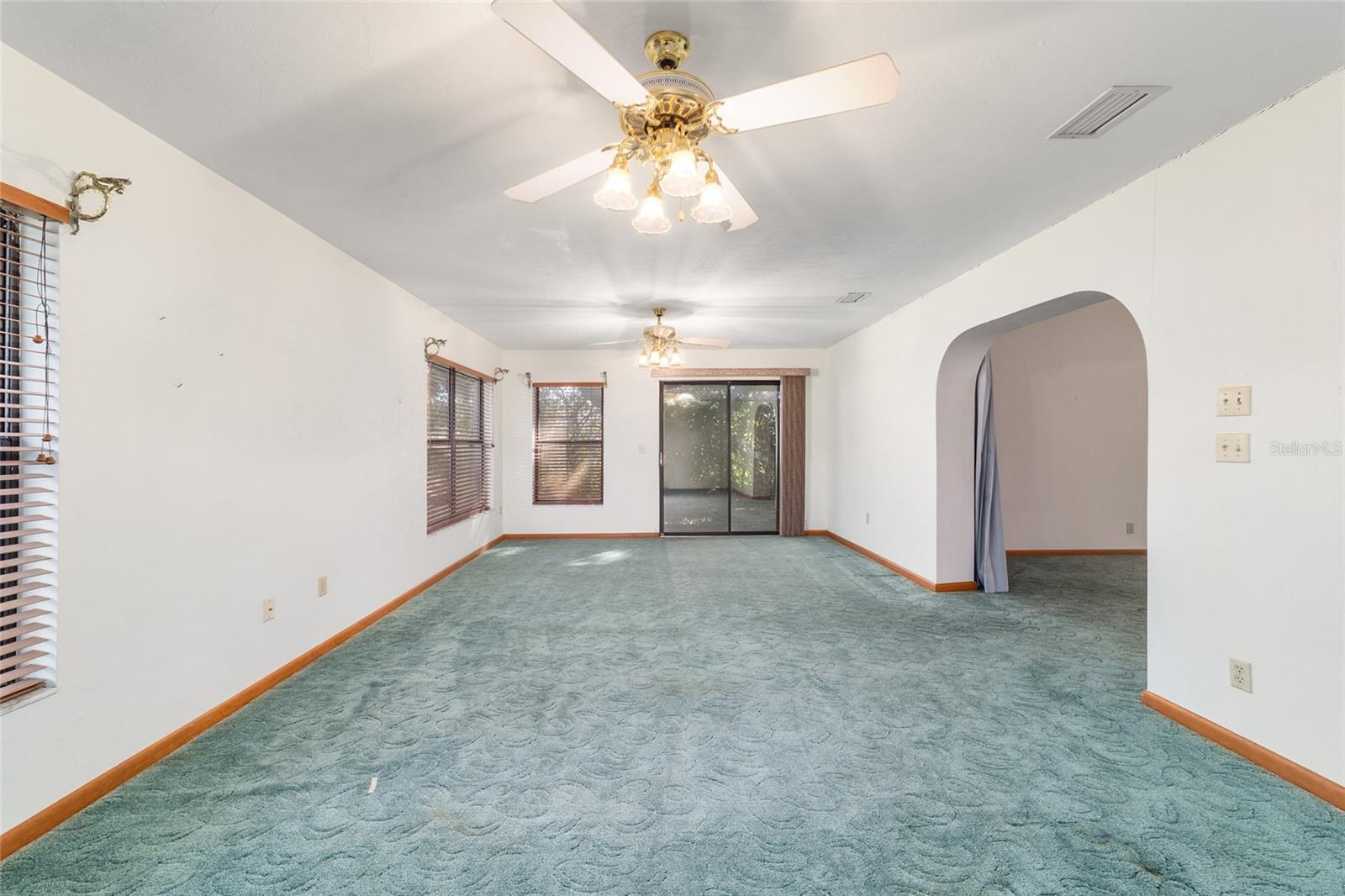 WOODS & MEADOWS ESTATE - Residential