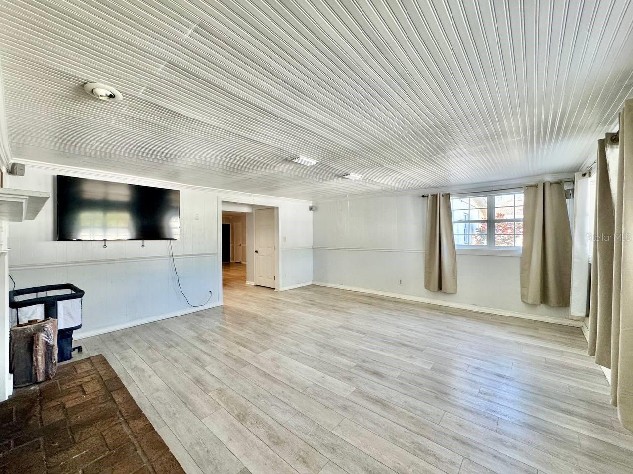 WESTHIGH SUB - Residential Lease