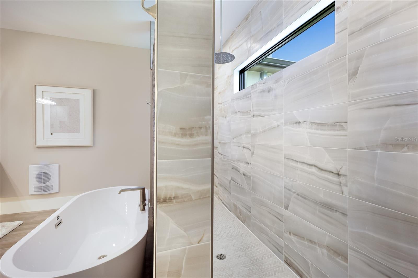 SANCTUARY COVE - Residential