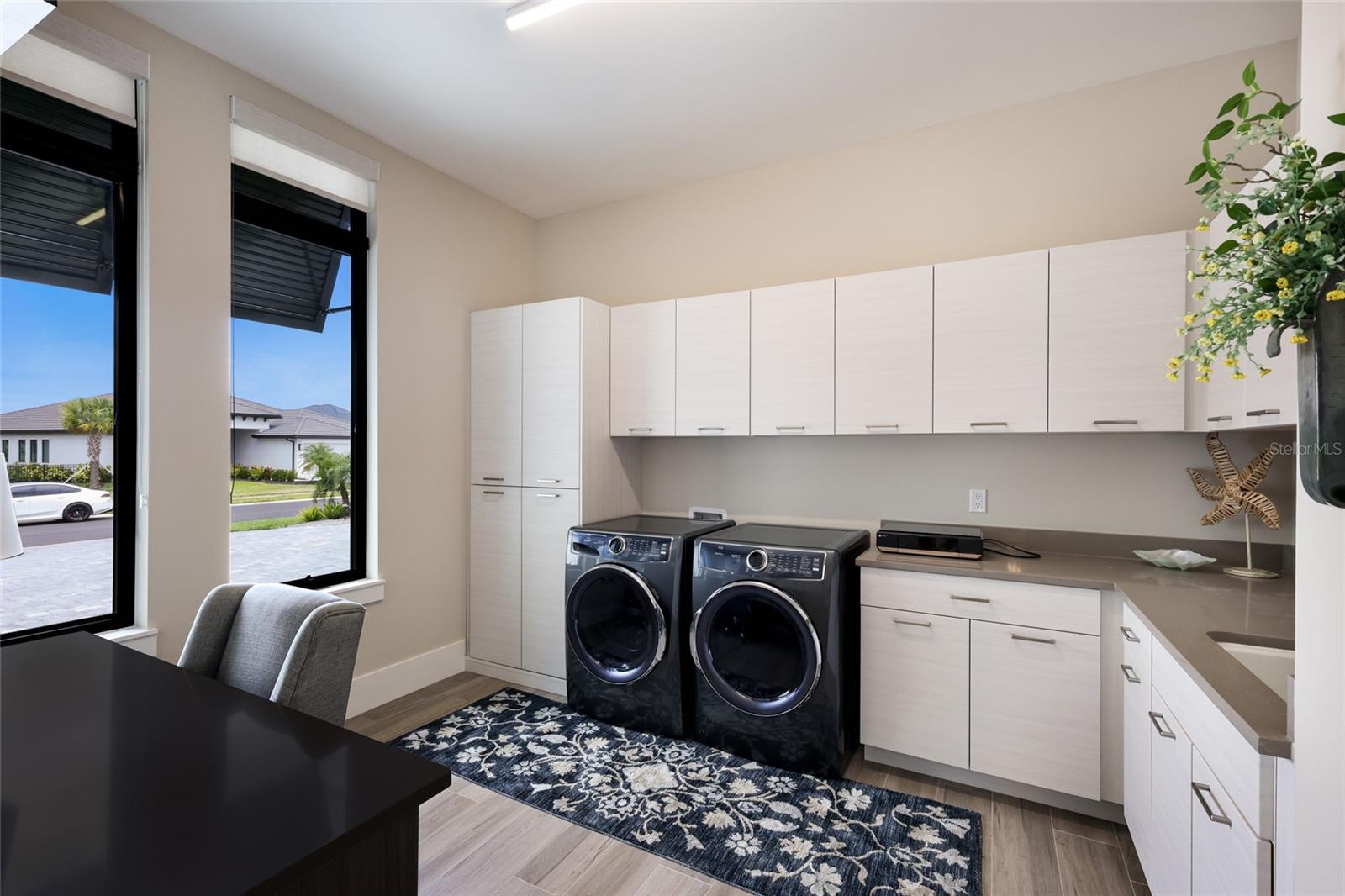SANCTUARY COVE - Residential
