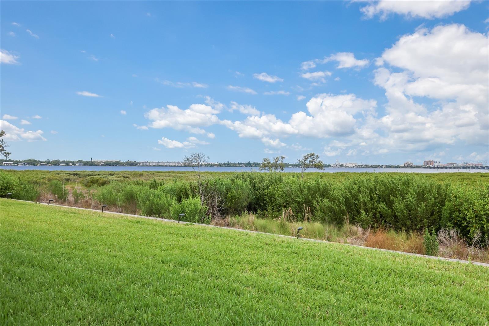 SANCTUARY COVE - Residential