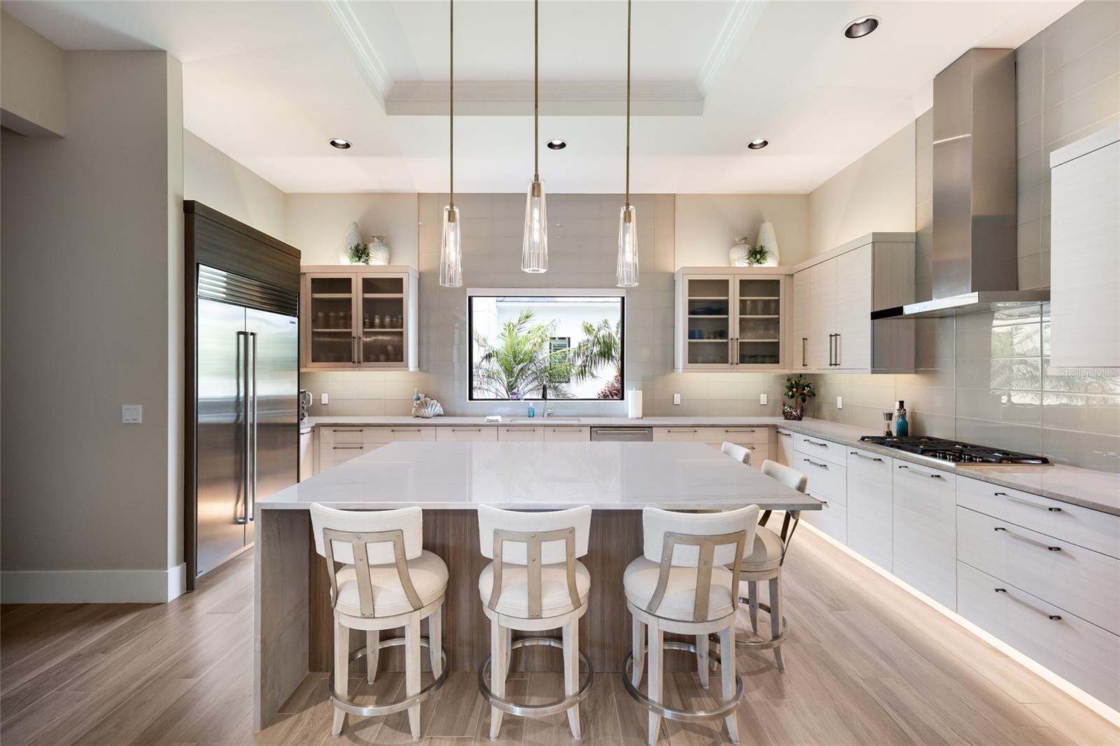 SANCTUARY COVE - Residential
