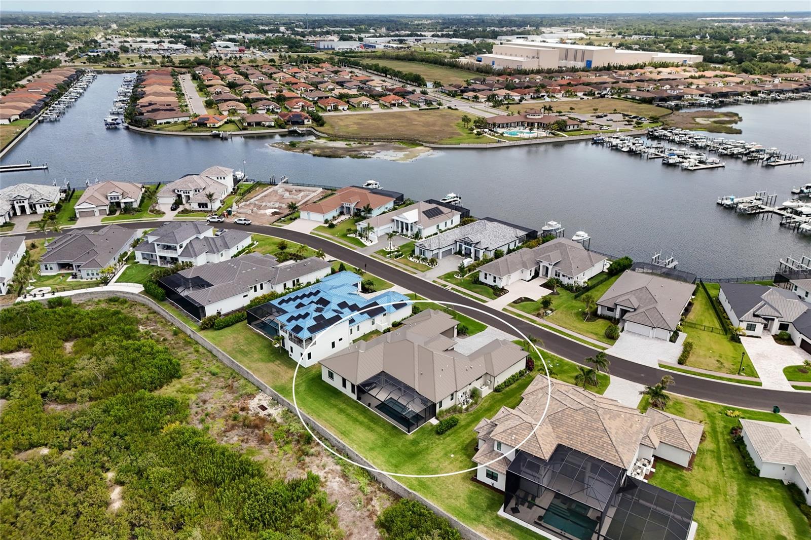 SANCTUARY COVE - Residential