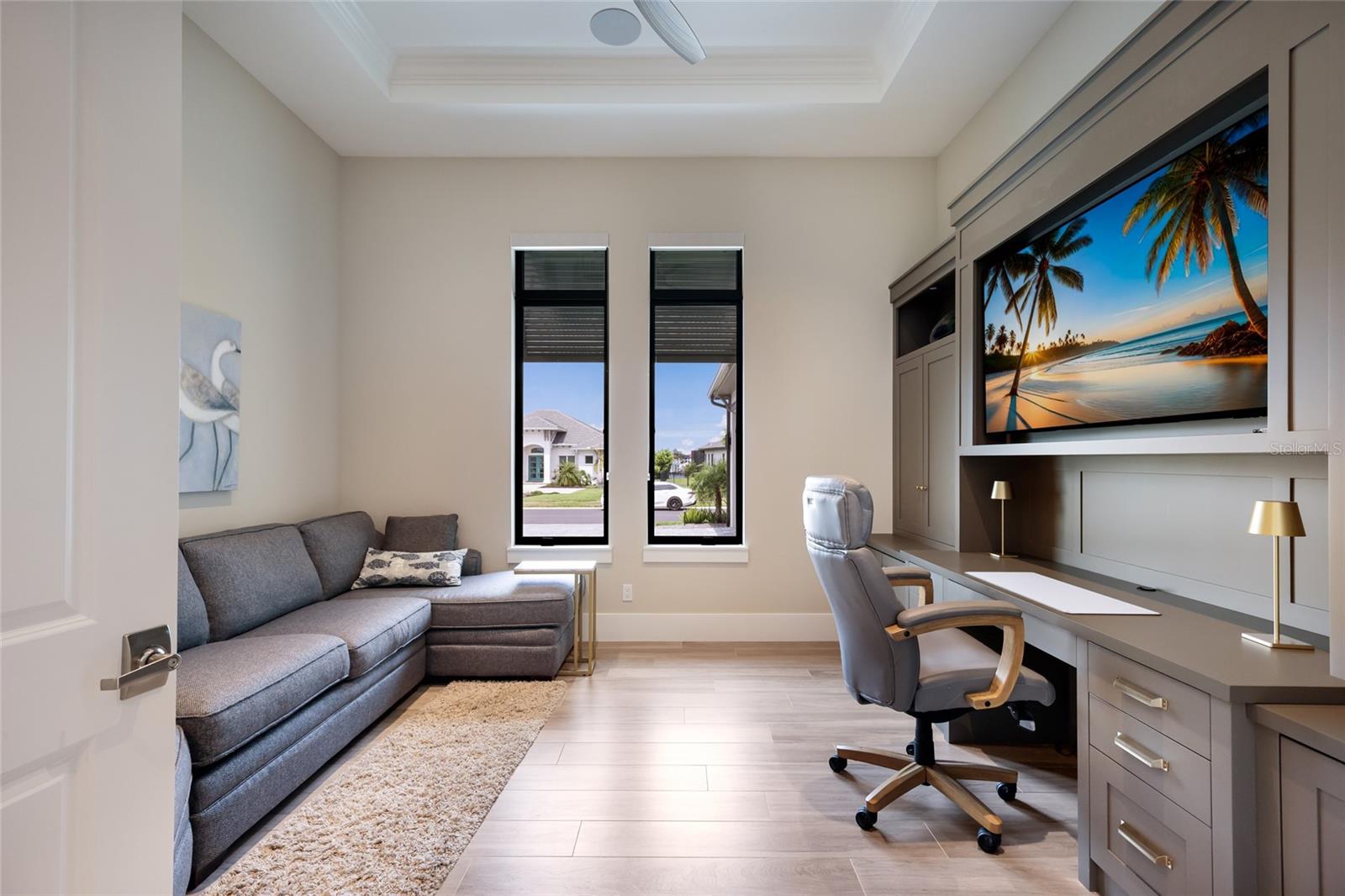 SANCTUARY COVE - Residential
