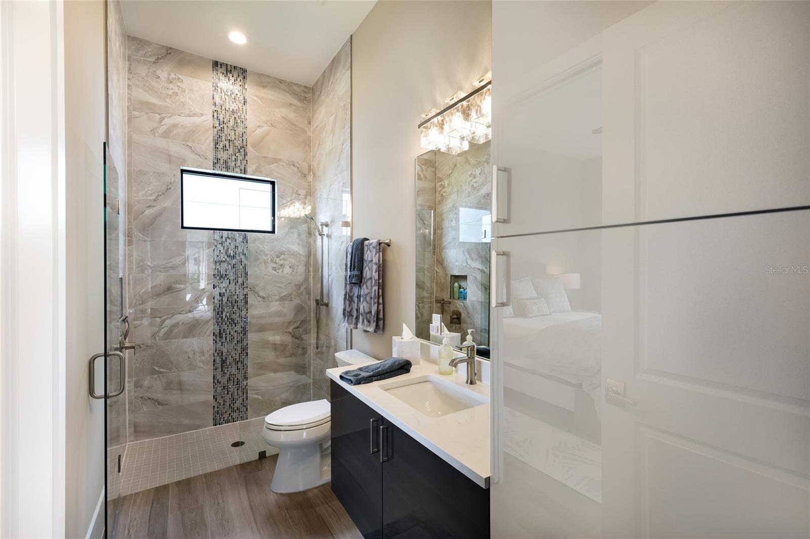 SANCTUARY COVE - Residential