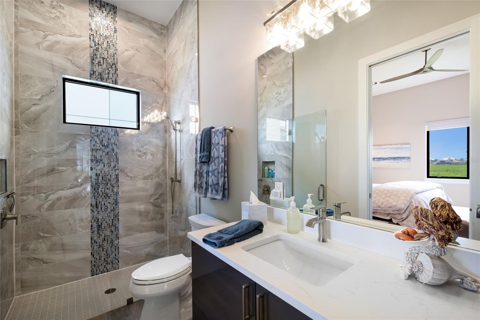 SANCTUARY COVE - Residential