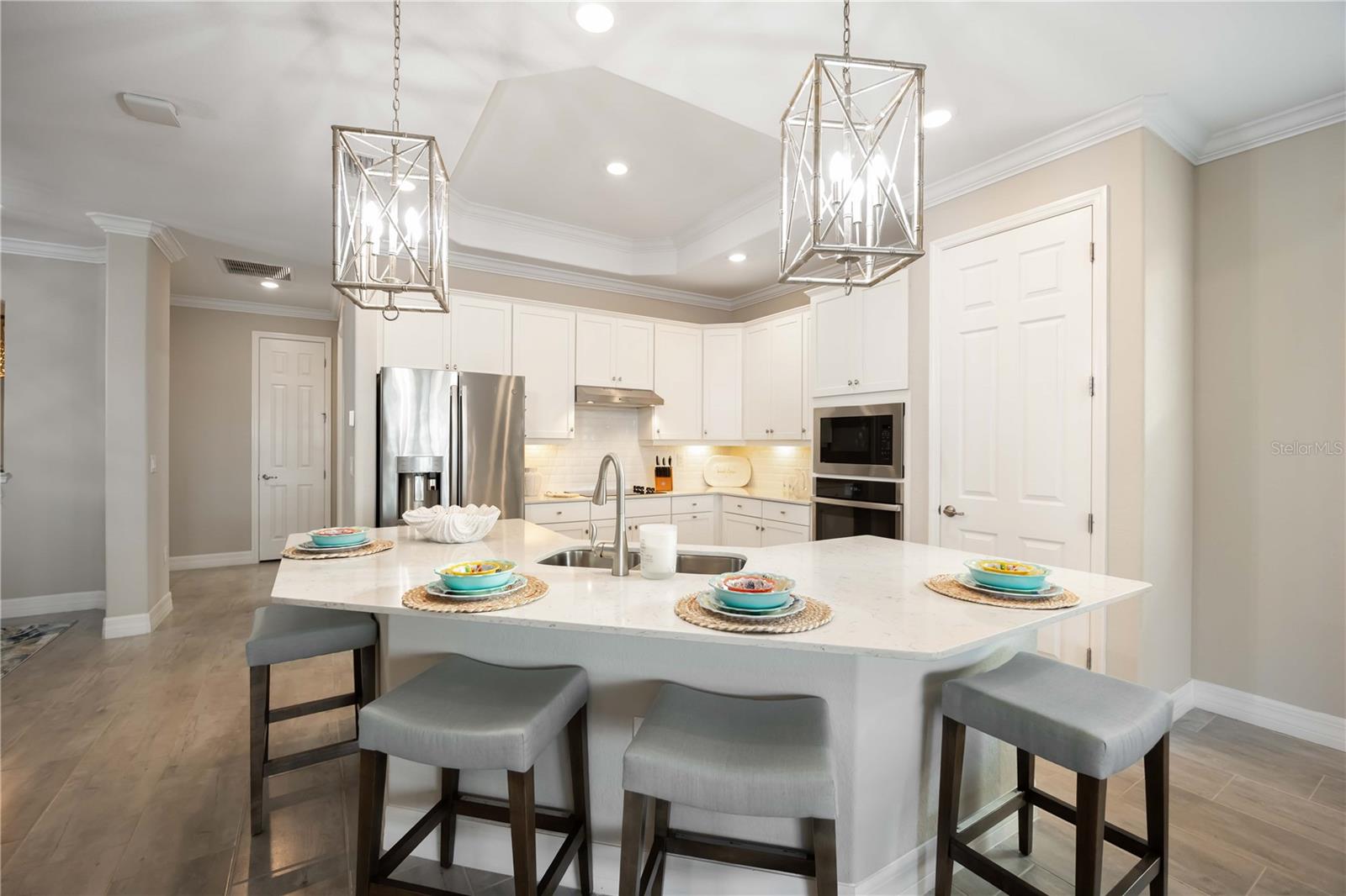 SARASOTA NATIONAL - Residential