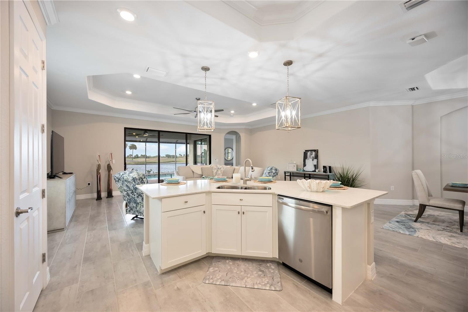 SARASOTA NATIONAL - Residential