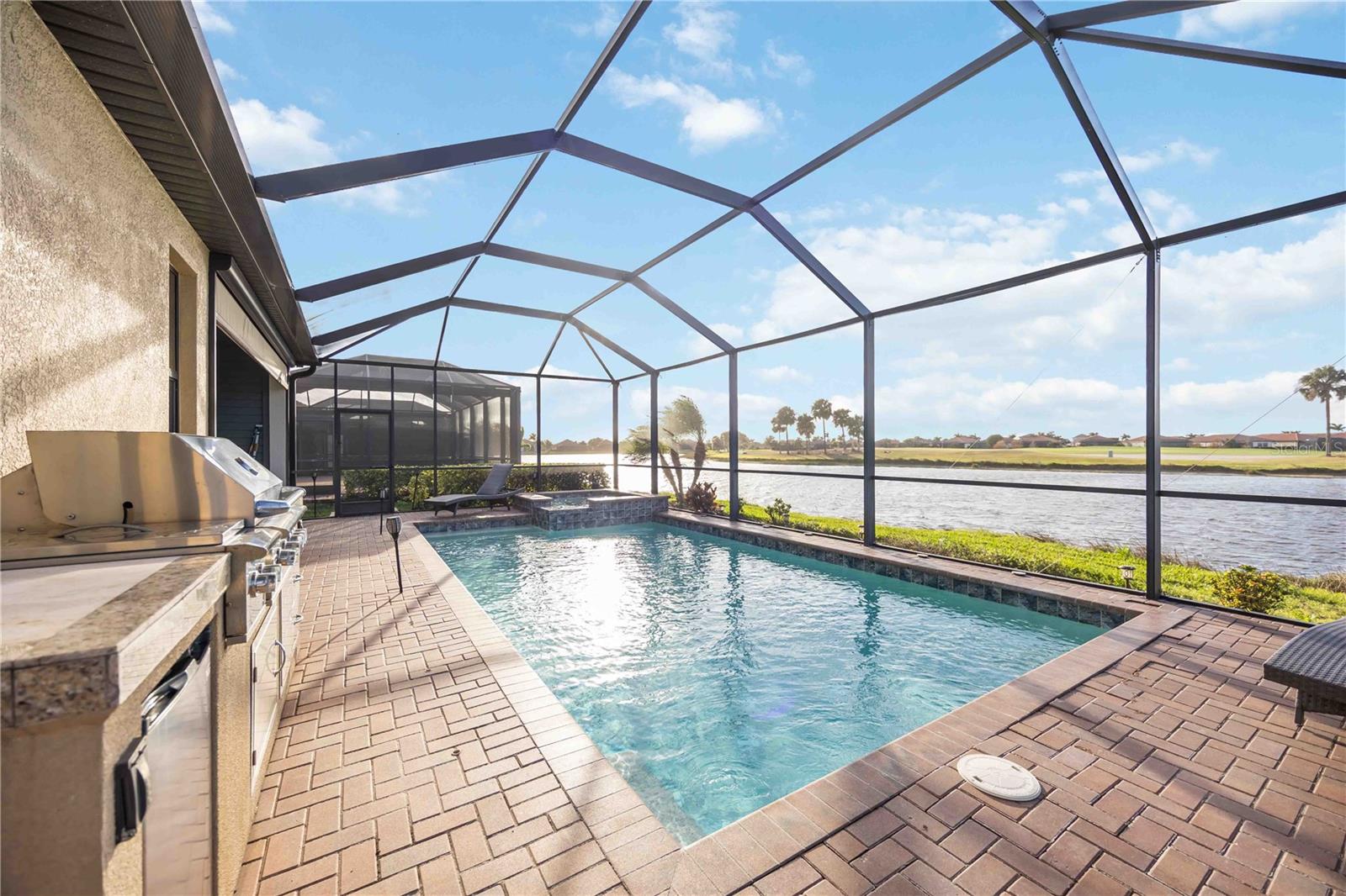 SARASOTA NATIONAL - Residential