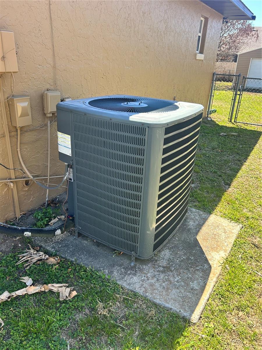 ORANGE WAY 02 - Residential