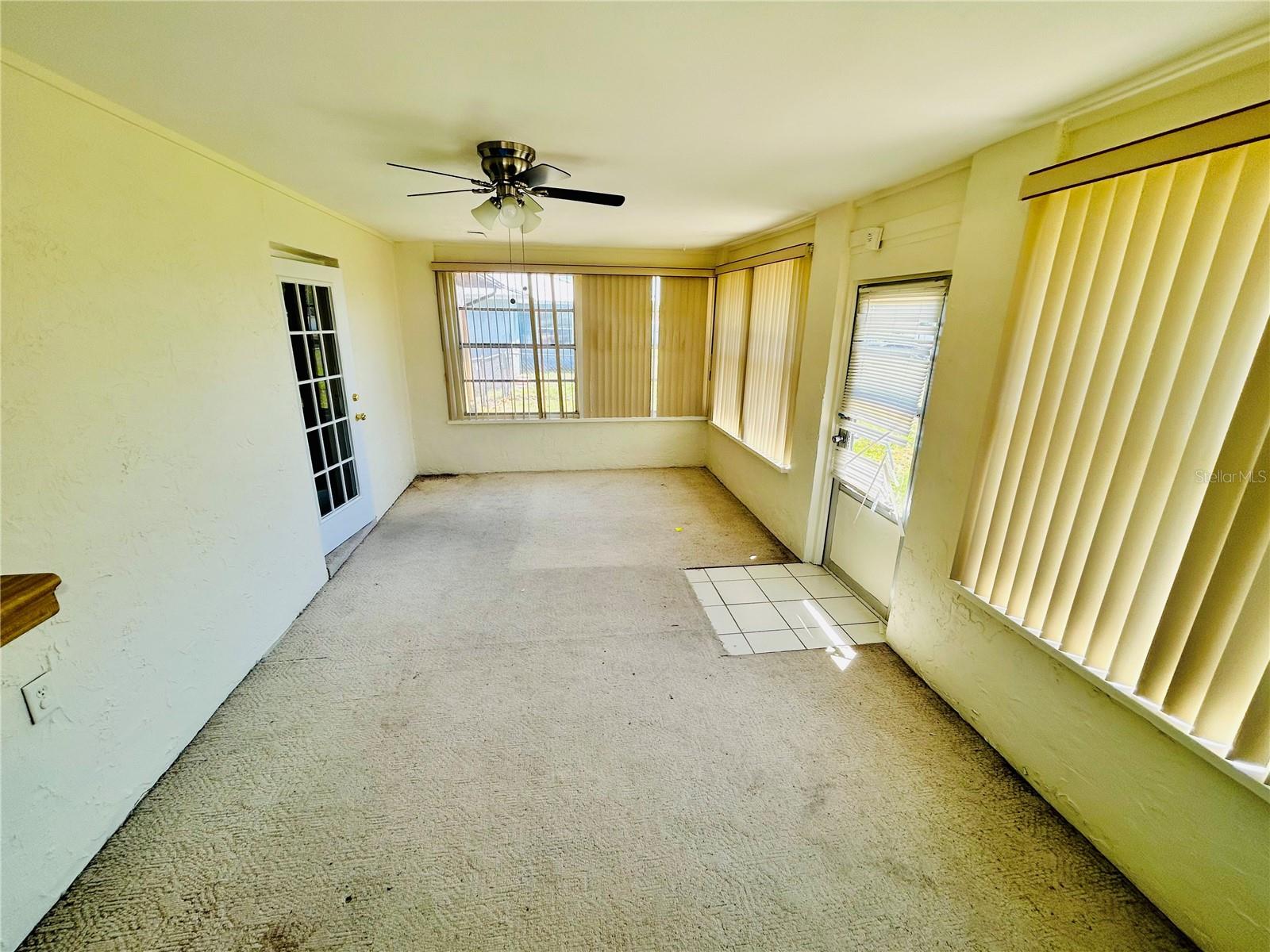 ORANGE WAY 02 - Residential