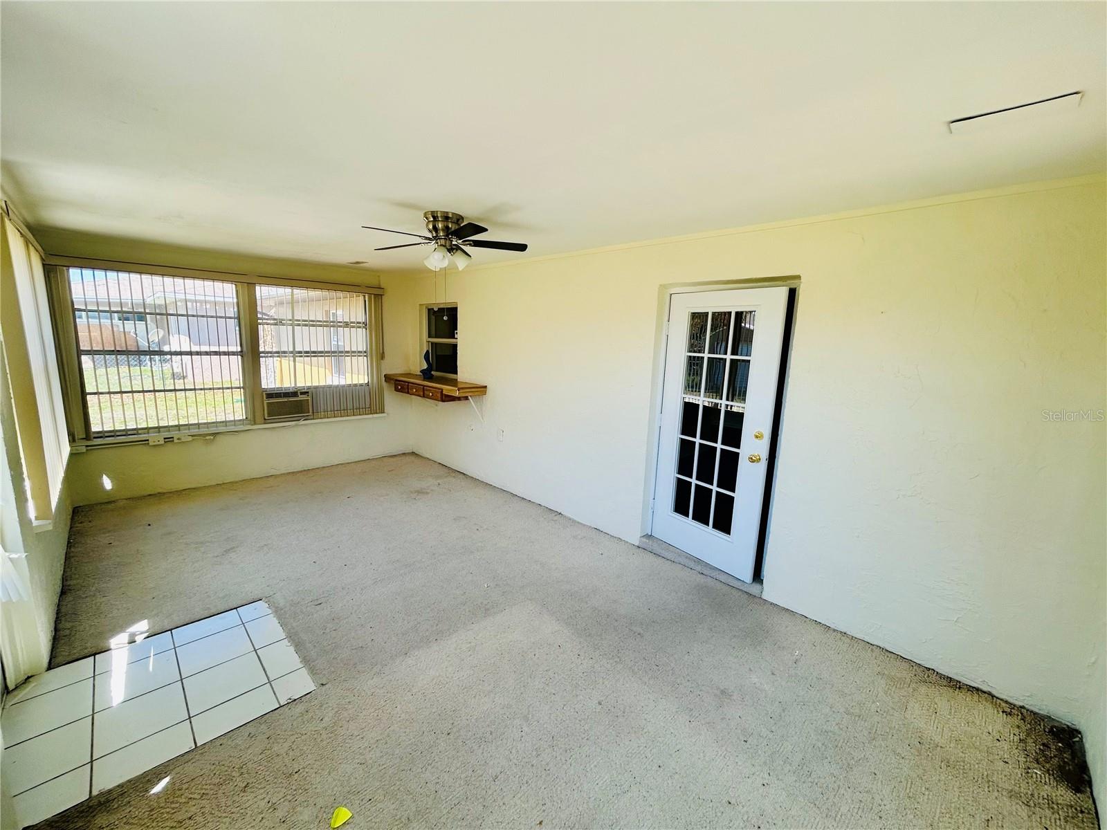 ORANGE WAY 02 - Residential