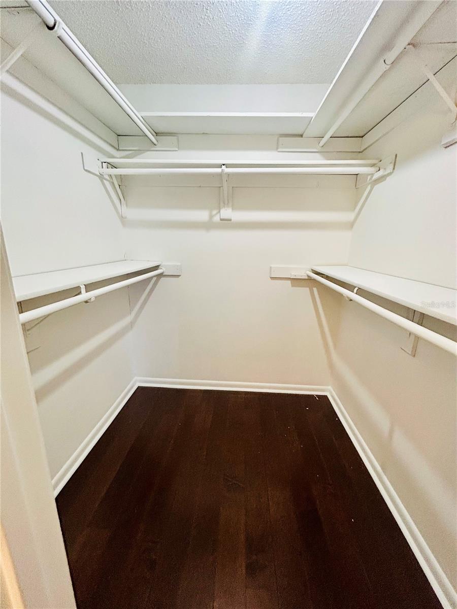 ORANGE WAY 02 - Residential