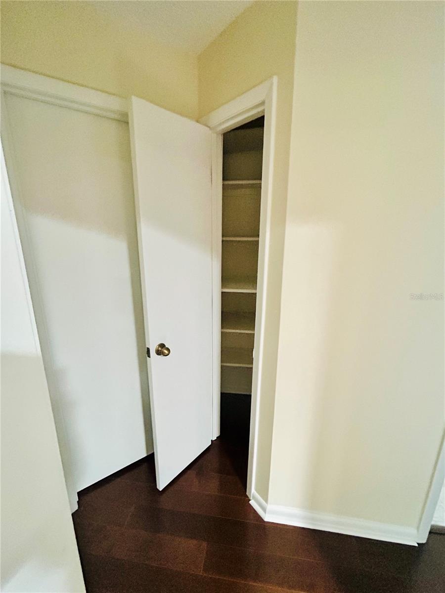 ORANGE WAY 02 - Residential