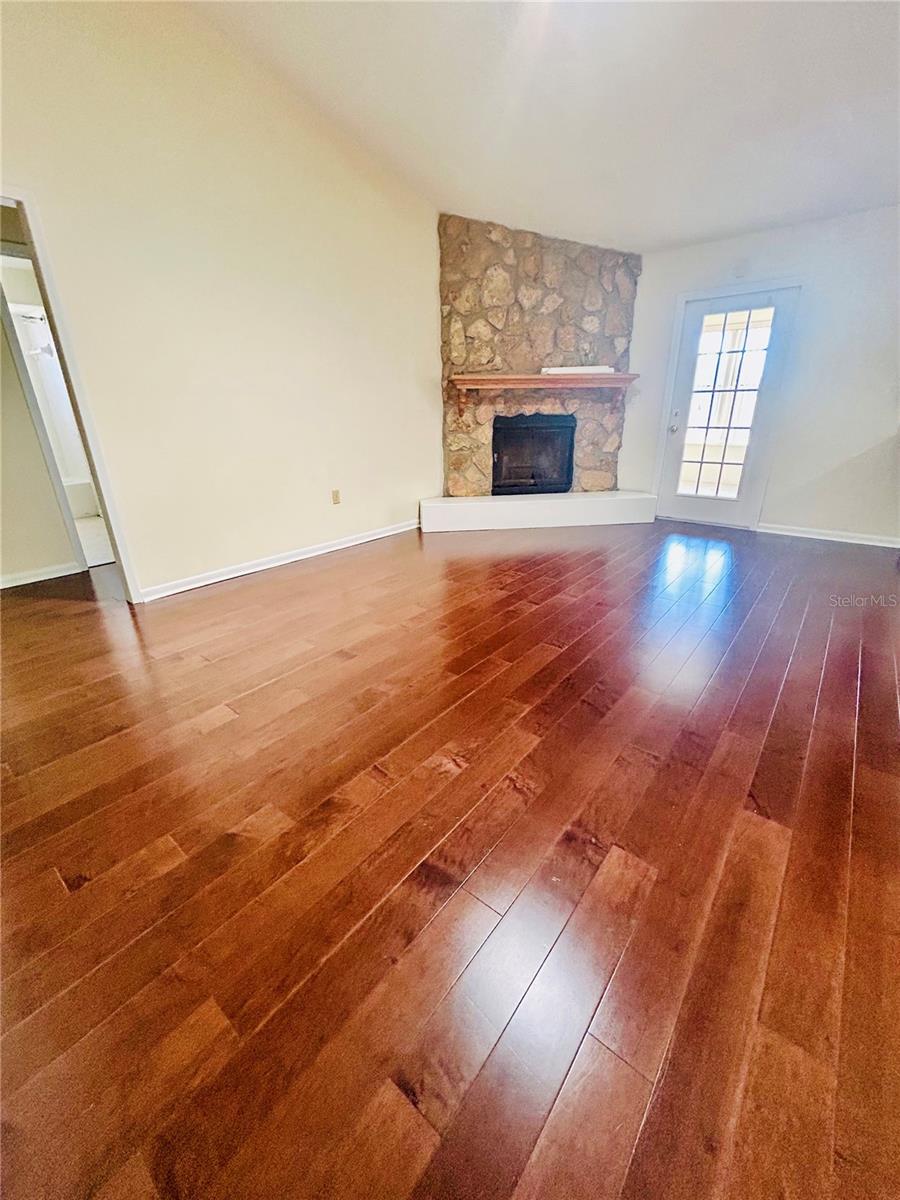 ORANGE WAY 02 - Residential