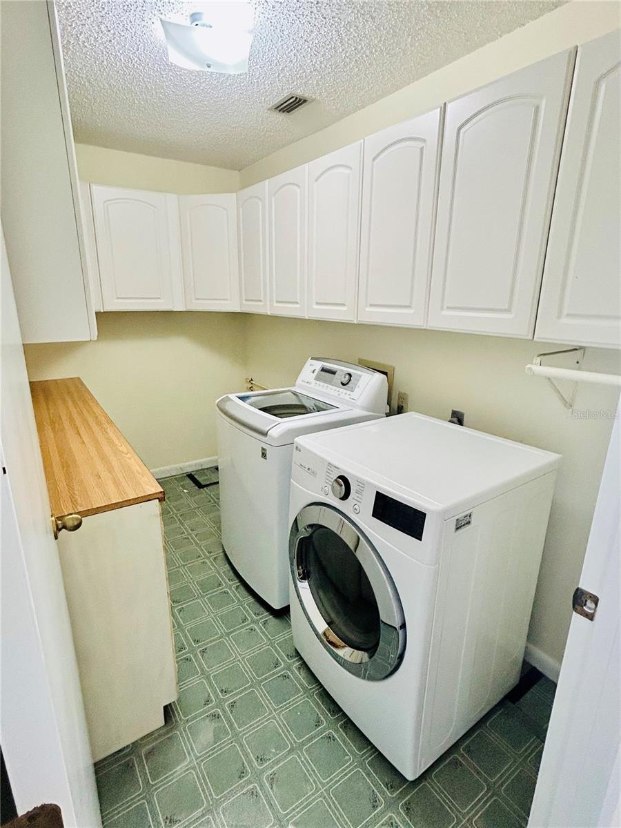 ORANGE WAY 02 - Residential