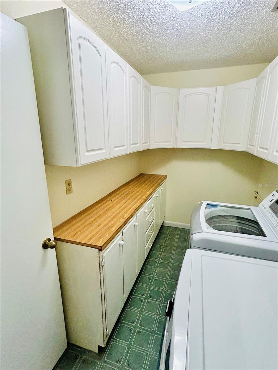 ORANGE WAY 02 - Residential