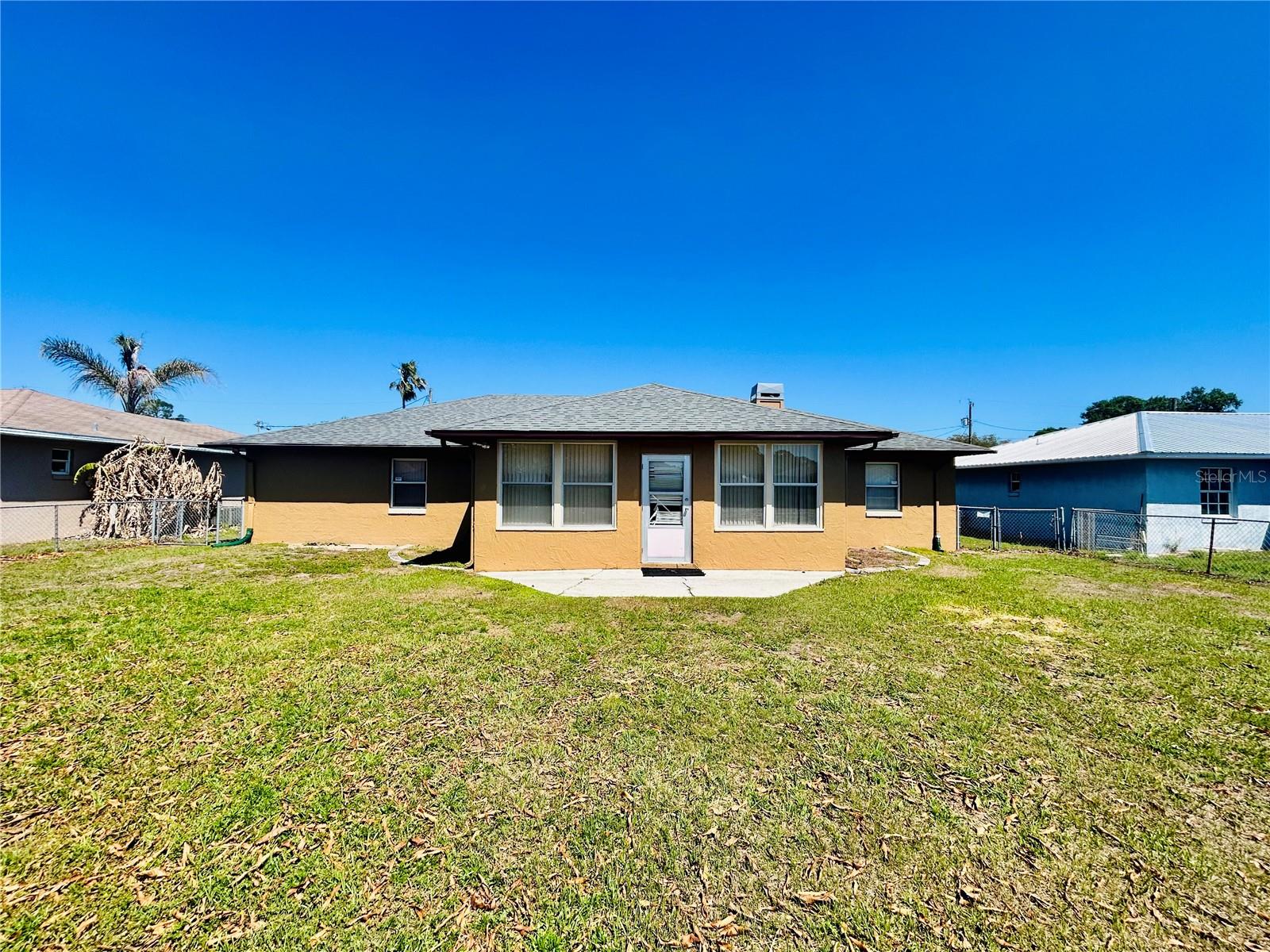 ORANGE WAY 02 - Residential