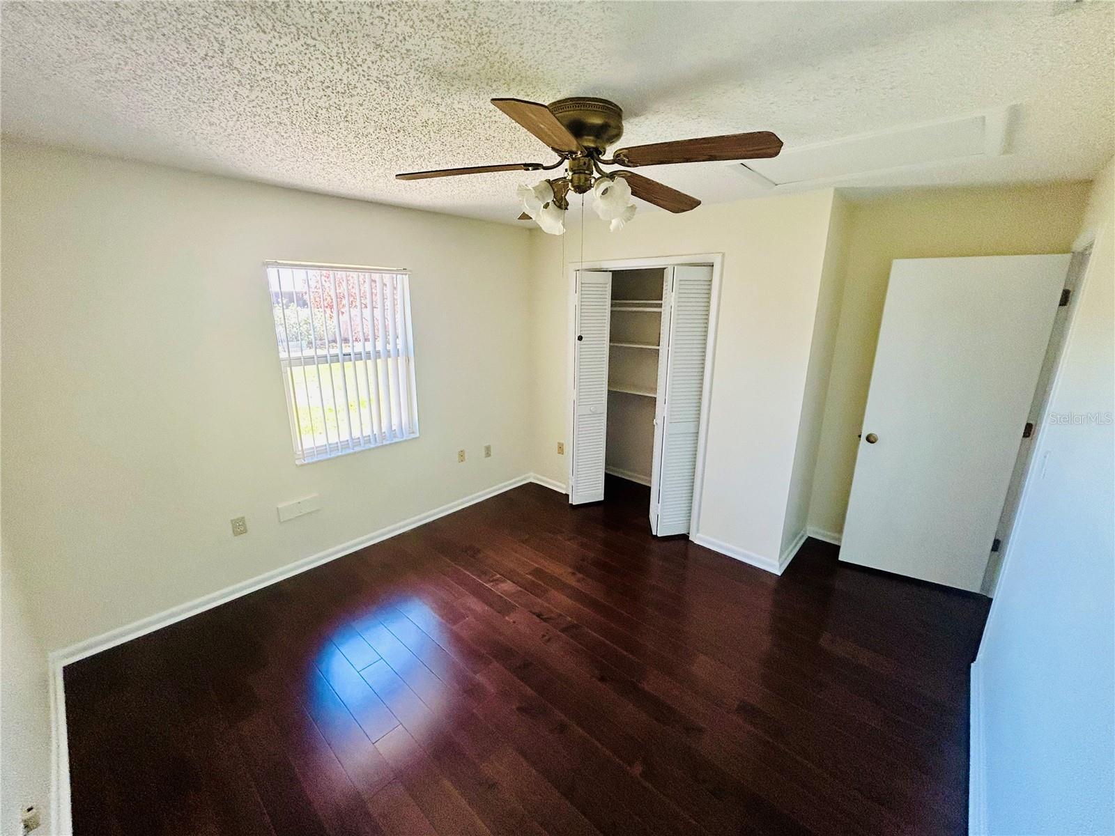 ORANGE WAY 02 - Residential