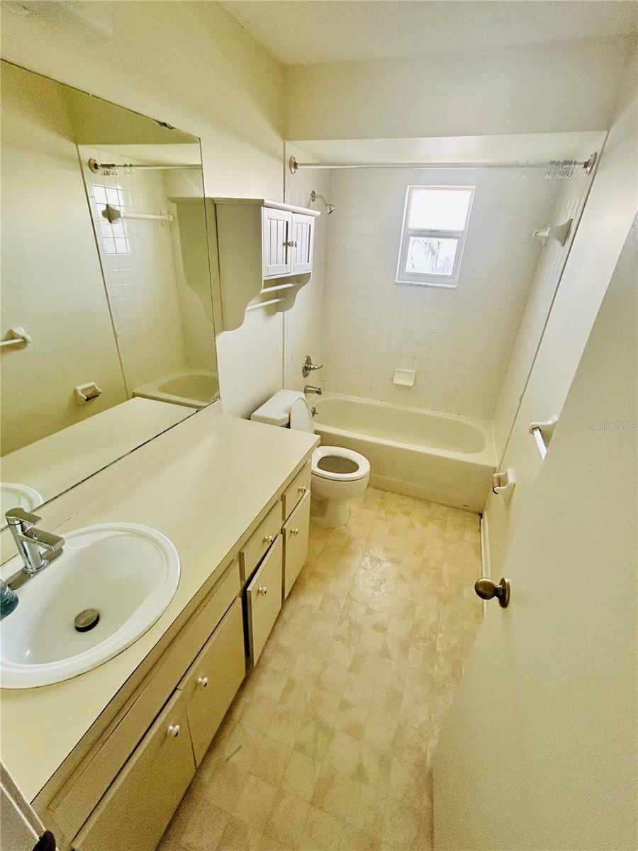 ORANGE WAY 02 - Residential