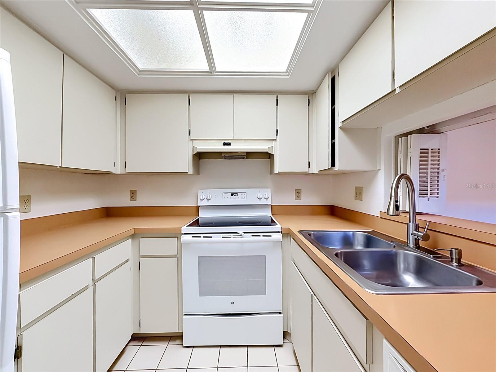 TIFFANY SUITES CONDO - Residential Lease