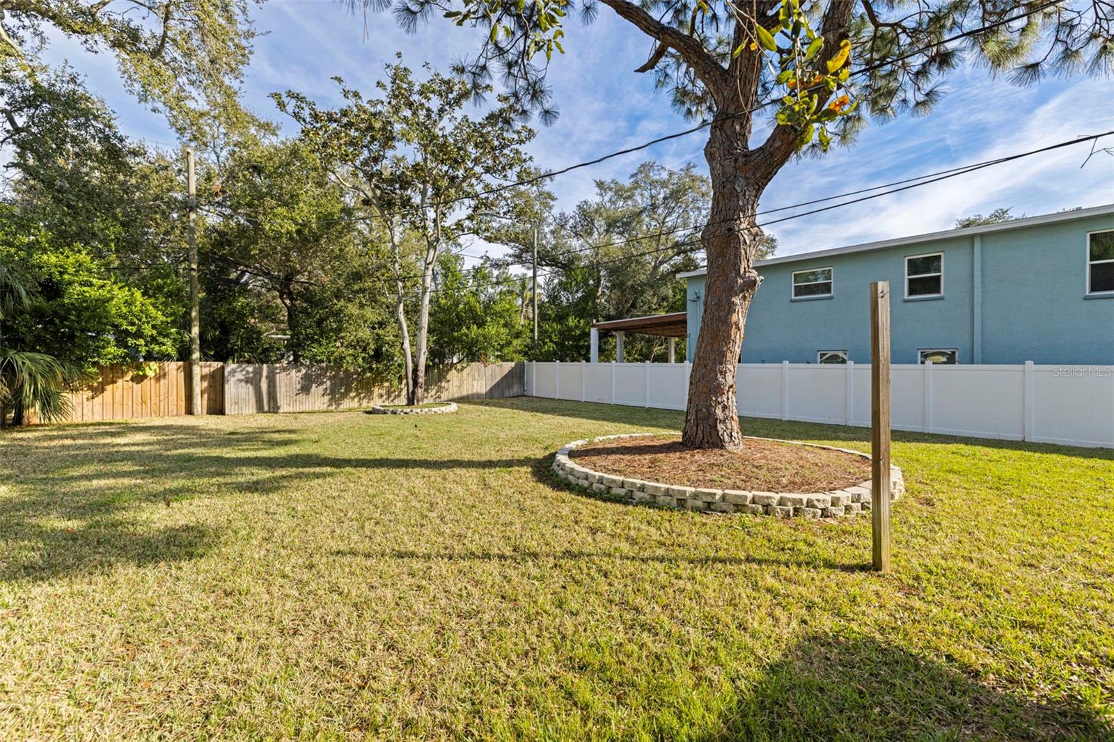 JUNGLE TERRACE SEC B - Residential