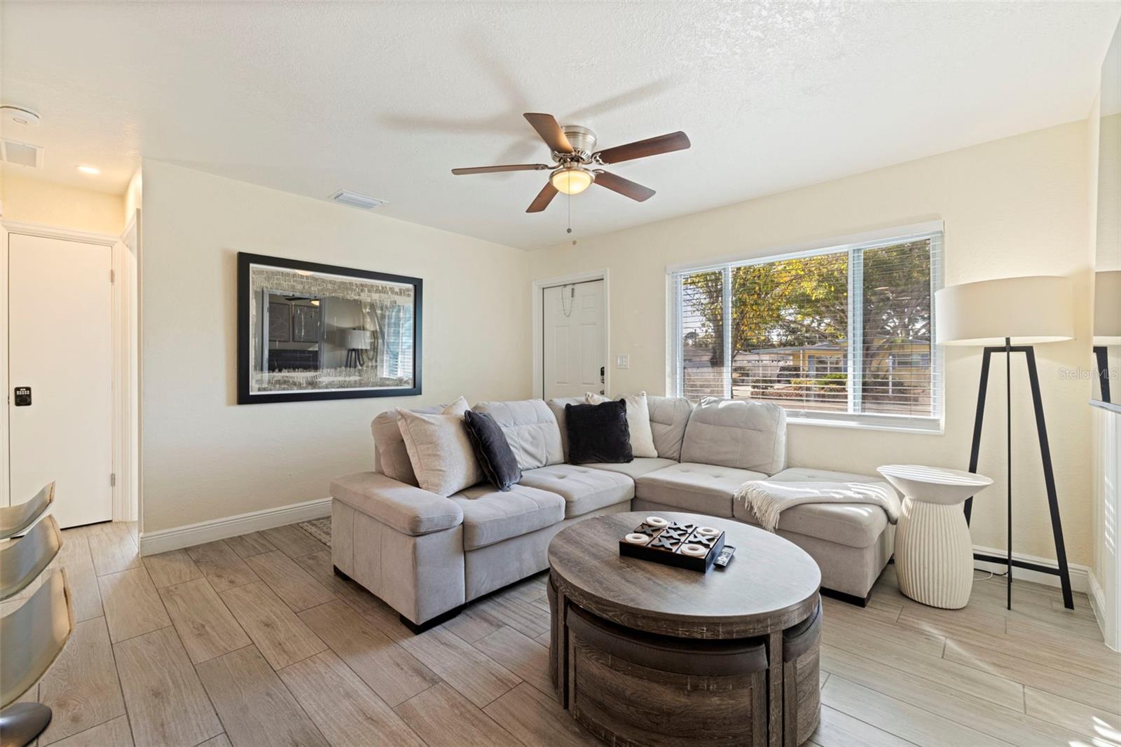 JUNGLE TERRACE SEC B - Residential